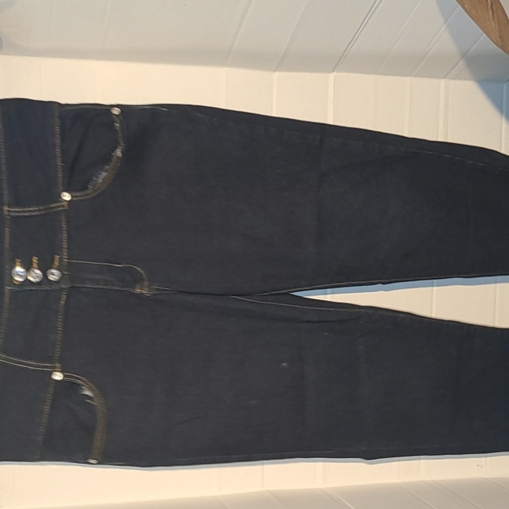 Rich cow jeans.             (Sh2-27)